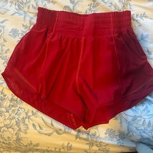 Lululemon hotty hot shorts